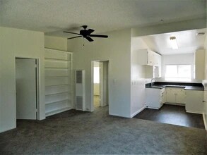 7849 W Manchester Ave in Playa Del Rey, CA - Building Photo - Interior Photo