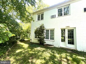 3350 Martha Custis Dr in Alexandria, VA - Building Photo - Building Photo