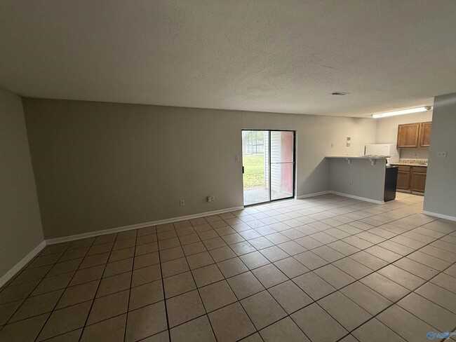 4902 Cotton Row NW in Huntsville, AL - Building Photo - Building Photo