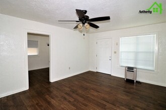 1141 Magnolia Ave in Redding, CA - Building Photo - Building Photo