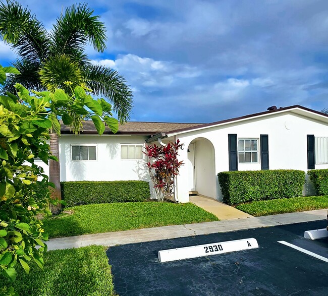 property at 2930 Crosley Dr E