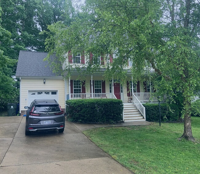 410 Chatham Forest Dr in Pittsboro, NC - Building Photo - Building Photo