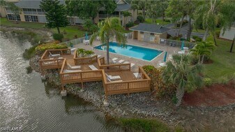 1190 Yesica Ann Cir in Naples, FL - Building Photo