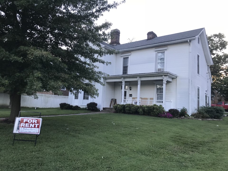 344 High St in Richmond, KY - Building Photo