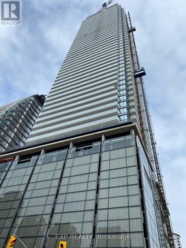 property at 501 Yonge St