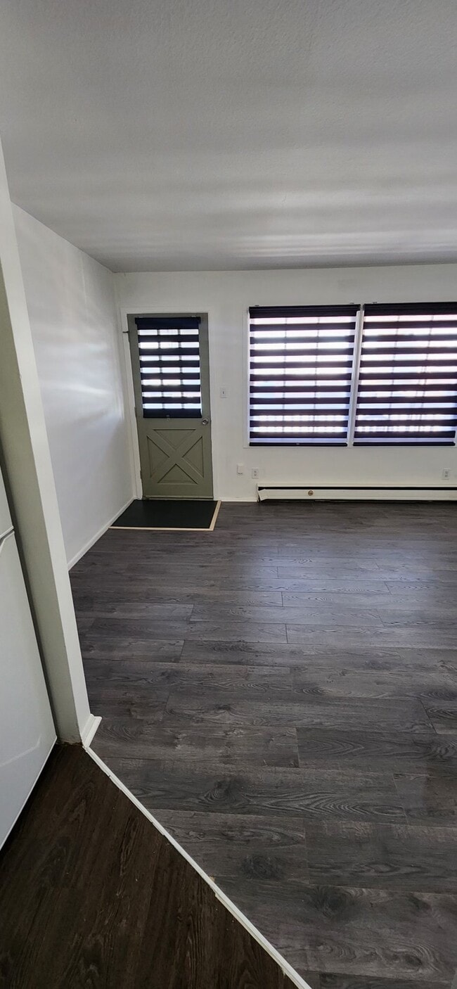 700 Indian Rd N in Sarnia, ON - Foto de edificio - Building Photo