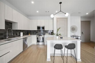 1050 Howell Mill Rd in Atlanta, GA - Building Photo - Building Photo