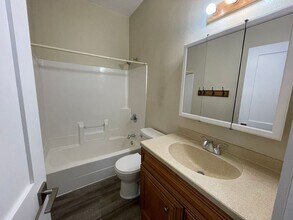 416 N 15th Ave E in Duluth, MN - Building Photo - Building Photo