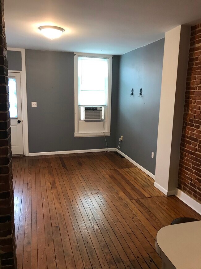 2535 Fleet St, Unit 1 in Baltimore, MD - Building Photo - Building Photo
