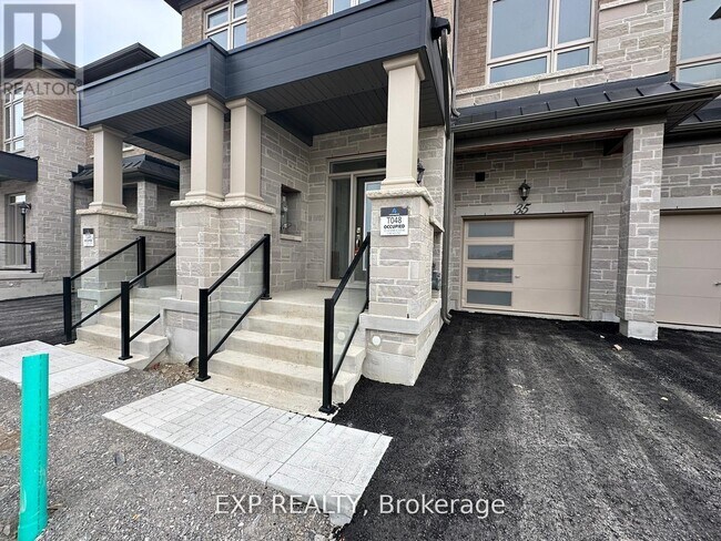 35 Schmeltzer Cres in Richmond Hill, ON - Building Photo - Building Photo