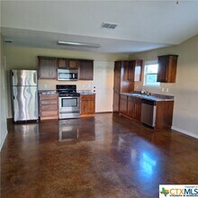 701 Horace Howard Dr, Unit C in San Marcos, TX - Building Photo - Building Photo