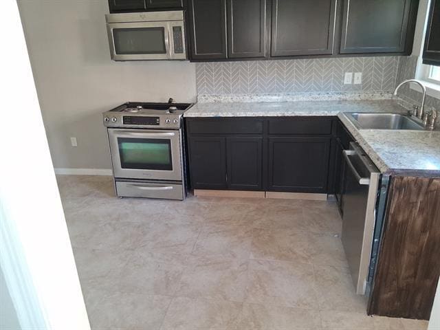 property at 2319 Glengariff Dr