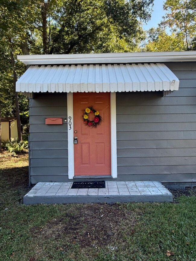 property at 903 Melson Ave