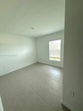 17561 Paradiso Wy in Ft. Myers, FL - Building Photo - Building Photo