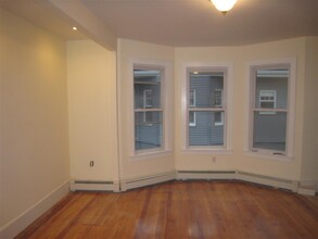 57 Marion St, Unit 2 in Medford, MA - Building Photo - Building Photo