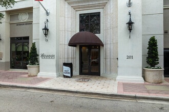 Esplanade Grande in West Palm Beach, FL - Foto de edificio - Building Photo