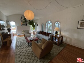 1600 S Stanley Ave in Los Angeles, CA - Building Photo - Building Photo