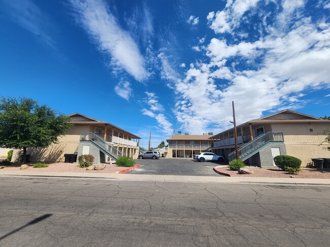 143 S Doran, Unit 205 in Mesa, AZ - Building Photo - Building Photo