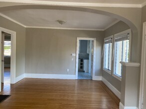 3801 Rhoda Ave in Oakland, CA - Building Photo - Building Photo