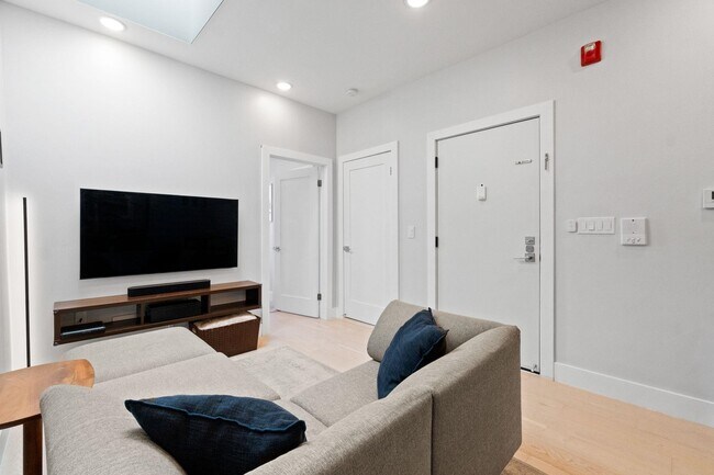 406 Madison St in Hoboken, NJ - Building Photo - Building Photo