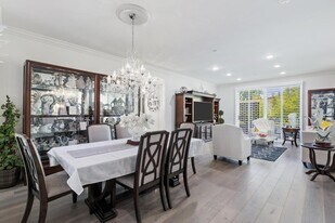 5253 Vantage Ave, Unit #202 in Valley Village, CA - Building Photo