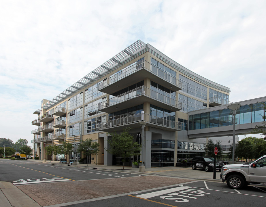 Met Terraces in Charlotte, NC - Building Photo