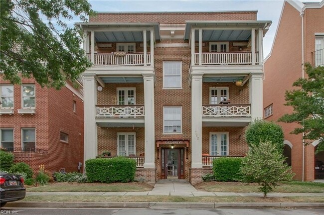 property at 720 Redgate Ave