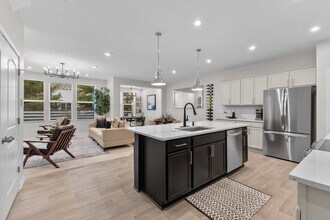 6565 Wheatly Rd in New Albany, OH - Building Photo - Building Photo