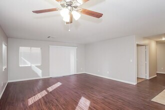 5353 Greta Garbo St in North Las Vegas, NV - Building Photo - Building Photo
