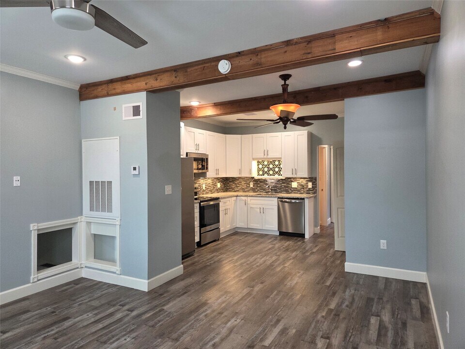 2509 Avenue K in Galveston, TX - Building Photo