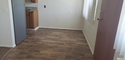 565 Roberts St in Reno, NV - Building Photo - Building Photo