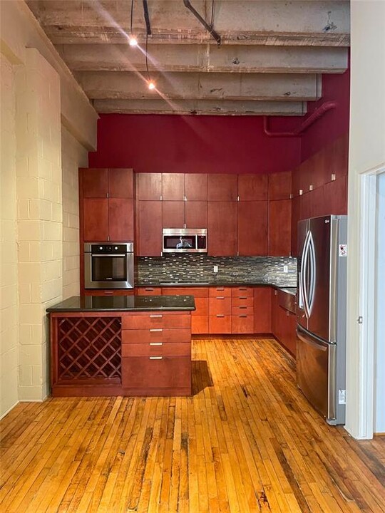 705 Main St in Houston, TX - Building Photo