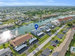 4626 SE 5th Pl in Cape Coral, FL - Building Photo - Building Photo