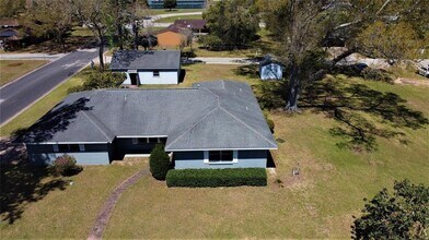 2601 Holly St in Liberty, TX - Building Photo - Building Photo
