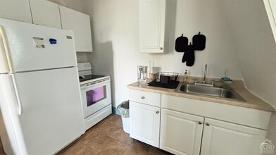 834 Warren St in Hudson, NY - Building Photo - Building Photo