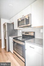 12521 Laurel Grove Pl in Germantown, MD - Building Photo - Building Photo