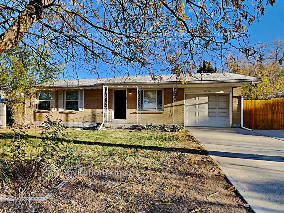 11913 E Alaska Ave in Aurora, CO - Building Photo