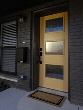 818 Francis Pl in Clayton, MO - Building Photo - Building Photo