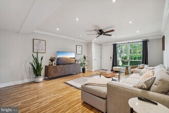 5250 Maris Ave in Alexandria, VA - Building Photo - Building Photo