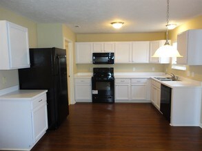 1754 Perry Commons Blvd in Indianapolis, IN - Building Photo - Building Photo