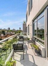 147 Hope St in Brooklyn, NY - Building Photo - Building Photo