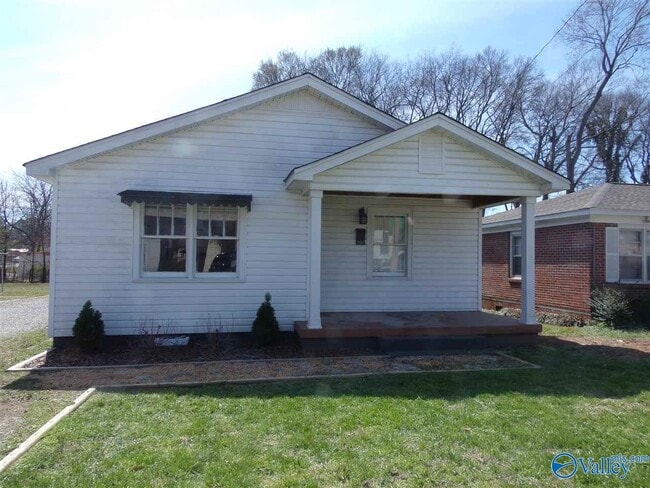 806 Halsey Ave NE in Huntsville, AL - Building Photo - Building Photo