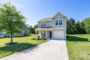 710 Yorkshire Dr, Unit 2-2214 in Albemarle, NC - Building Photo