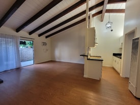 7340 Ventura Canyon Ave in Los Angeles, CA - Building Photo