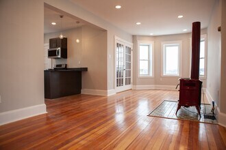 19 Rowell St in Boston, MA - Building Photo - Building Photo
