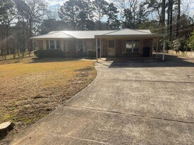 646 Mary Jane Cir in Haughton, LA - Building Photo