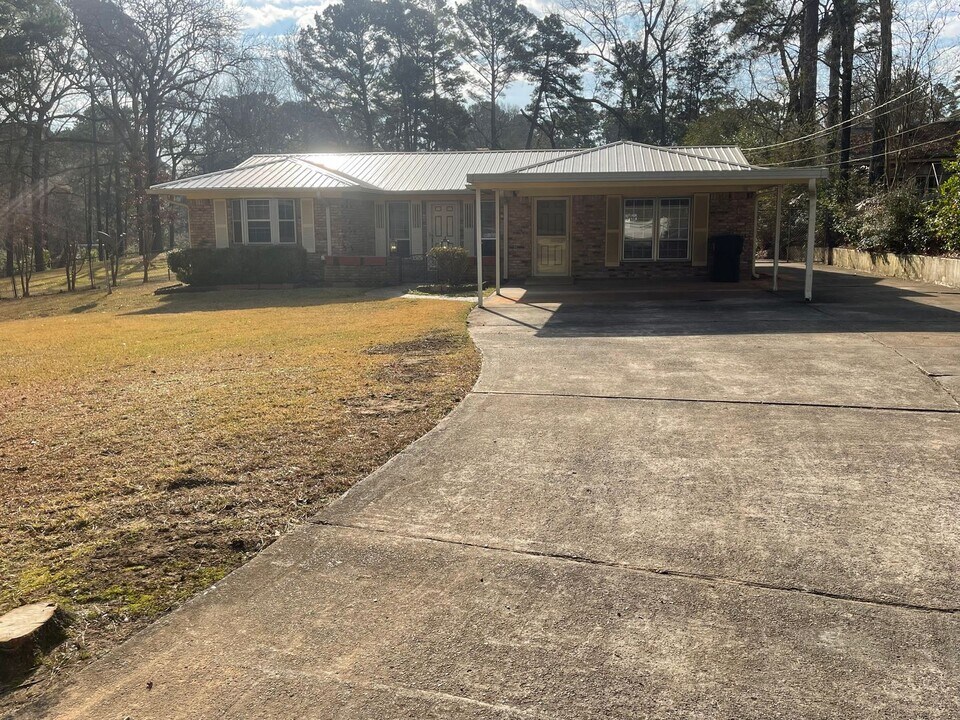 646 Mary Jane Cir in Haughton, LA - Building Photo