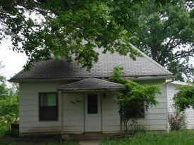 11109 72nd Rd SE in Agency, MO - Building Photo