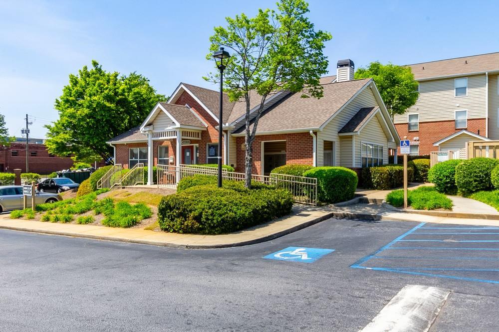 835 Oglethorpe Ave SW in Atlanta, GA - Building Photo