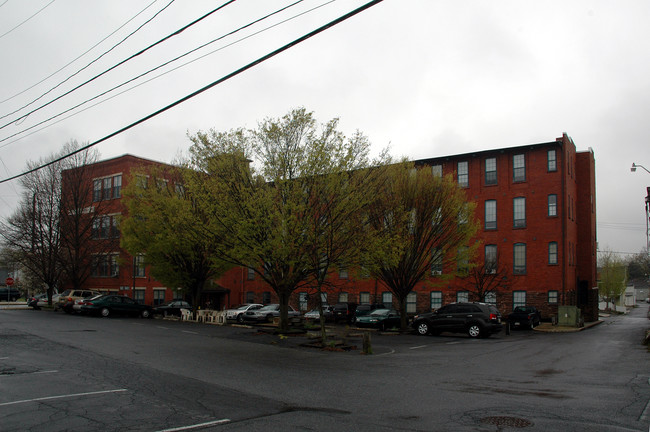 Franklin Apartments in Ephrata, PA - Building Photo - Building Photo